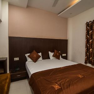 Shree Ram Hotel